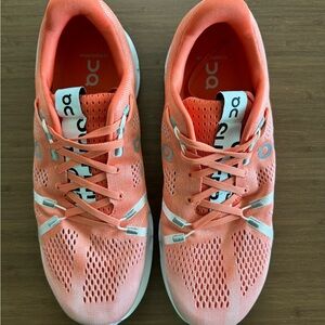 On US 9.5 Cloudsurfer - Barely Worn